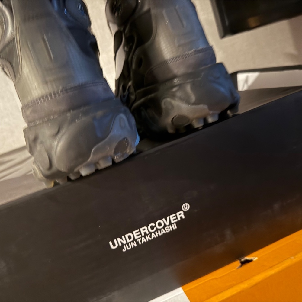 Nike react boots - image 3